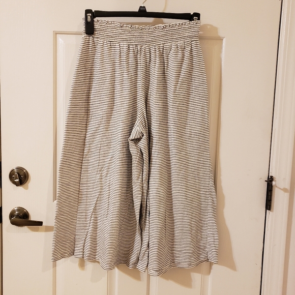 Mustard Seed Size Med. Striped Wide-Leg Pants - Picture 1 of 9